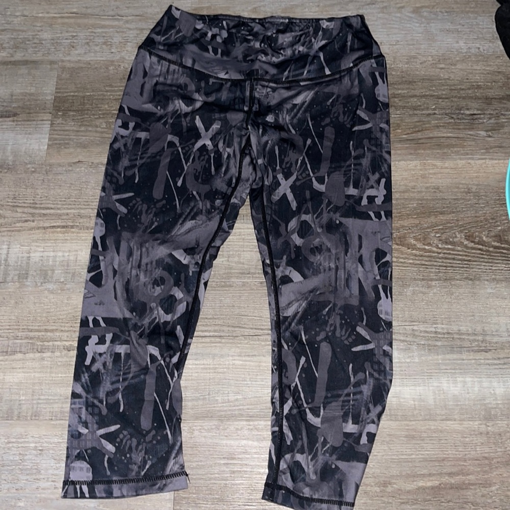 Grey Reebok capri leggings Sm